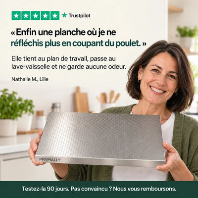 Cliente avec la planche à découper Prymally